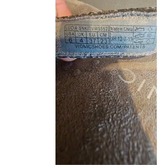 Vionic Lucia Toe Post Sandal Slate Grey Snake Flipflops Sandals, Womens Sz 6 - Picture 7 of 7